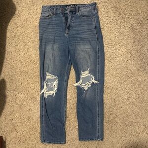HOLLISTER ultra high rise mom jean